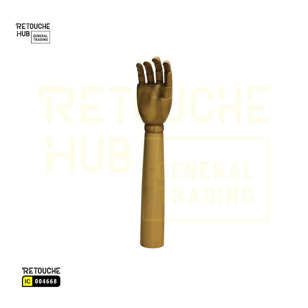 004668 Retouche Hub General Trading LLC®